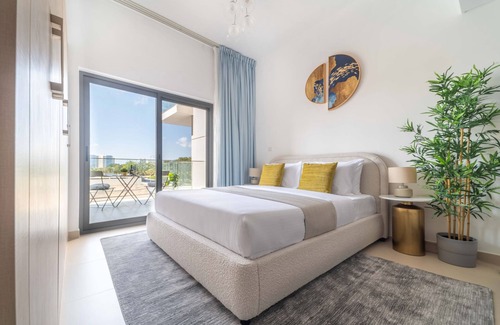 Dubai Apartment | Modern Studio w/ Spacious Balcony in Jabel Ali!