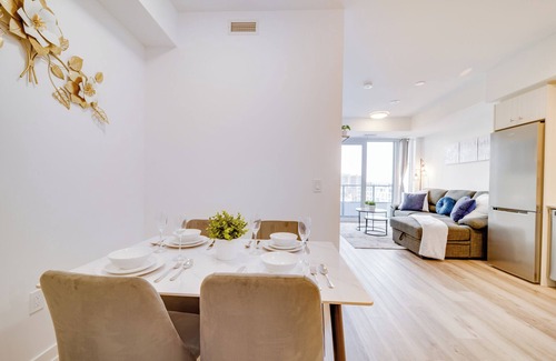 Kitchener Condo | Modern/Stylish Condo | Downtown Kitchener/Waterloo