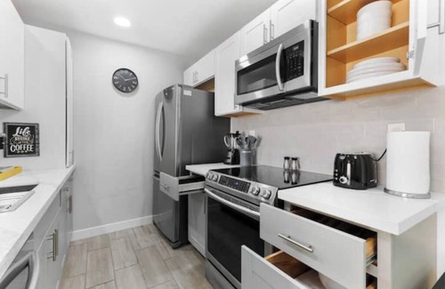 Tempe Apartment | Modern, stylish condo in Sun Devil Countryn