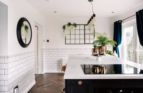 Belfast House | Modern & Stylish Home in the Heart of Belfast