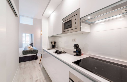 Sol Apartment | Modern Suite Facing Plaza Mayor. Plaza Mayor II