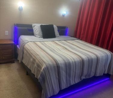 Justin House | Modern Texas Stay Just Minutes from DFW Attraction