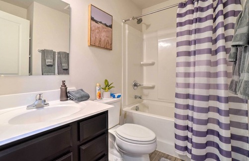 Nashville House | Modern Townhome ~ 7 Mi to Downtown Nashville!
