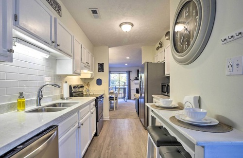 Pinehurst House | Modern Townhome w/Deck & Golf Course Views!