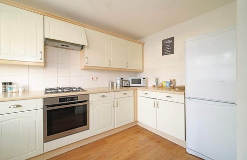 Wells House | Modern Townhouse in Wells, Private Parking