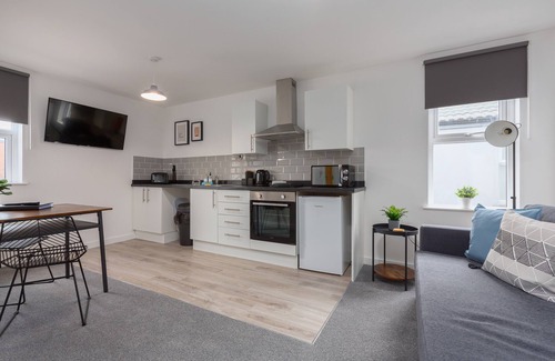 Blackpool Town Center Apartment | Modern Two Bed Apartment, Sleeps 5, Central location