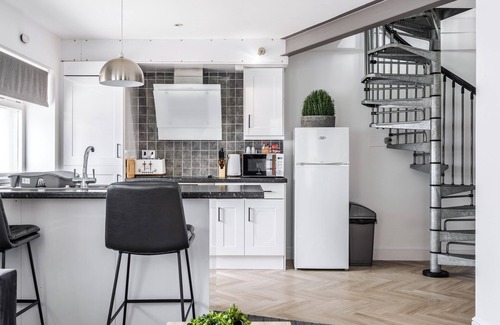 Lytham St. Anne's Apartment | Modern unique apartment in town centre