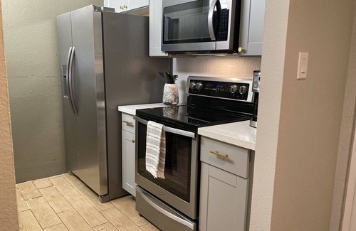 South Scottsdale Condo | Modern/Updated Old Town 1st Floor Dedicated Parking 2BR/2BA Pool Spa Hot Tub