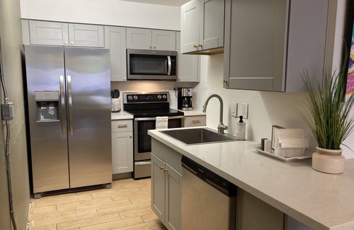 South Scottsdale Condo | Modern/Updated Old Town 1st Floor Dedicated Parking 2BR/2BA Pool Spa Hot Tub