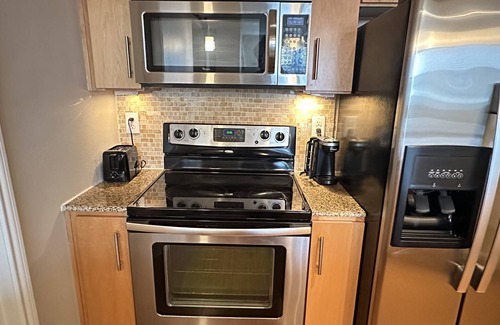 Memorial Apartment | Modern, upscale apartment