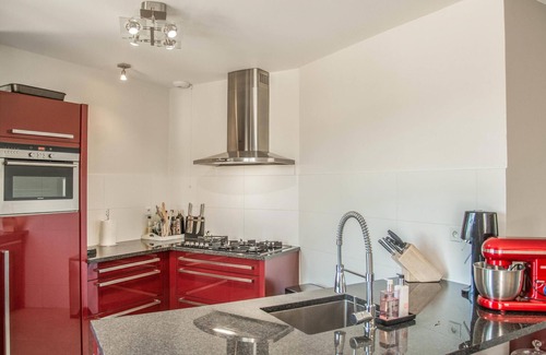 Saint-Pierre-Lafeuille House | Modern villa with private pool and garden
