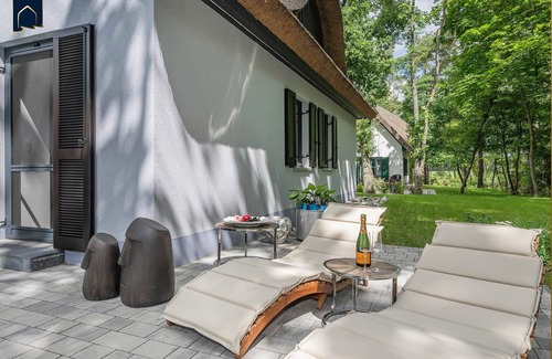 Zirchow House | Modern vacation home in fishing village with sauna & garden - rural and quiet on U