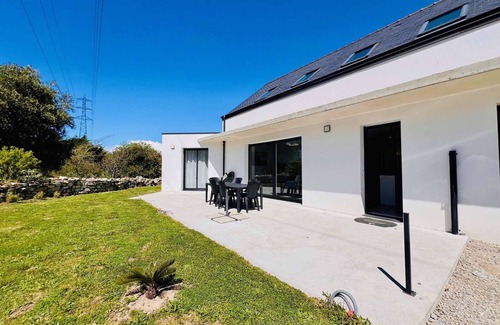Saint-Pierre-Quiberon Villa | Modern Villa 5 Rooms, Sleeps 8 - Near Wild Coast & Beach