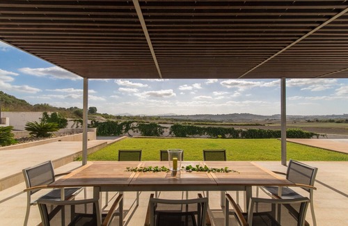Muro Villa | Modern Villa with Hot Tub