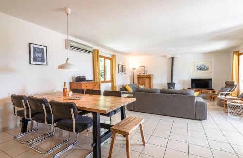 Beaufort Villa | Modern Villa with Heated Pool