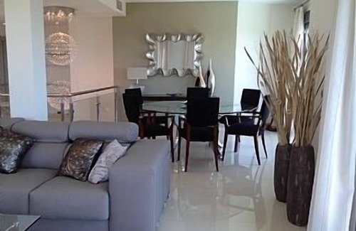 Elviria Villa | Modern Villa With Private Pool And Magnificent Sea And Mountain Views