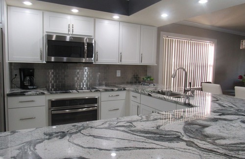 South Bradenton Condo | Modern Waterfront Condo! Pools~Lanai~Free WiFi. By IMG~Beaches~AMI~Restaurants.