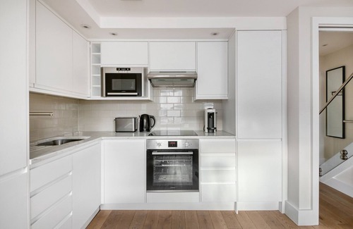 Waterloo Apartment | Modern Waterloo 2BR open plan with Balcony on Lower Marsh, by Blueground