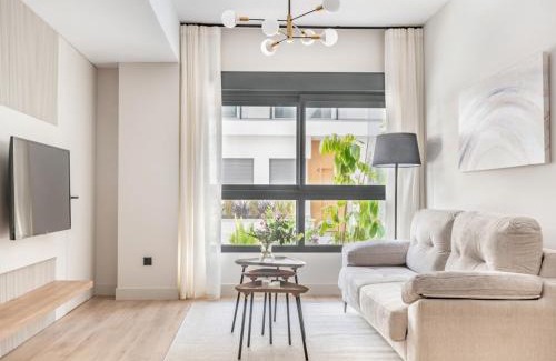 Triana Apartment | Modern with swimming pool- 2Bd 2Bth- Triana