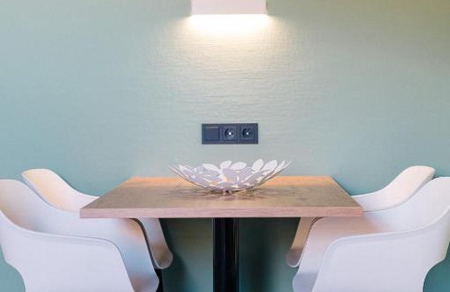 Simonswald Apartment | Moderne 2 Zi.-FeWo BlackForestArt Nähe Freiburg