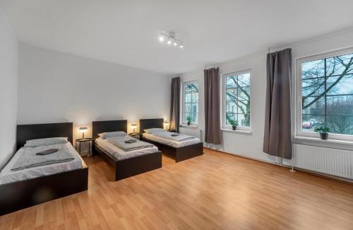 Celle Apartment | Moderne Wohnung mit Badewanne und Küche