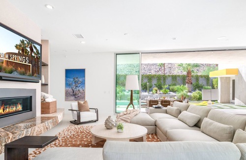 Historic Tennis Club House | Modernism Week 2024 Featured Estate- Elite 4 Bedroom Property | A Louisa Davis Property
