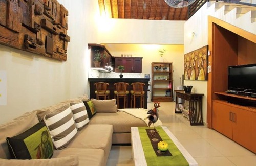 Legian Villa | Modernized 2BR Villa, Private Area! - 7Min Drive To Seminyak Square!