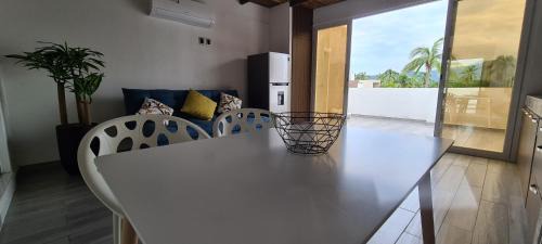 Manzanillo Apartment | Moderno depa con terraza y vista extraordinaria