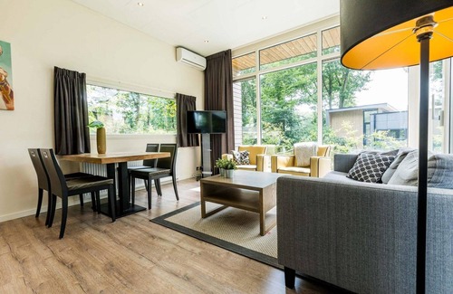 Lunteren Ski Chalet | ✓ Module II at Landgoed de Scheleberg ✓ Holiday home for 5 persons ✓ Located in Lunteren (Gelderland) ✓ Holiday park on the Veluwe ✓ Book directly through the park