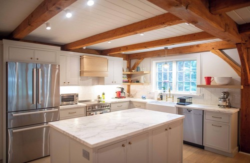 Cornwall House | Mohawk Mountain Retreat: 5 Mins to Skiing