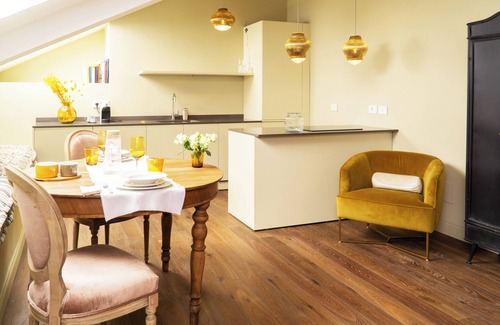 Historic Centre Apartment | Mole Suite