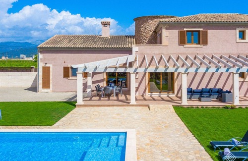 Sa Pobla Villa | Moli den Sion - Spectacular villa with pool and garden in sa Pobla