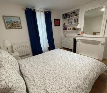 Notre-Dame-des-Champs Apartment | Mon Amour Vavin