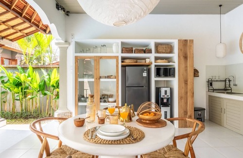 Sunset Road Villa | Mona, Unique 1Br Villa in Seminyak