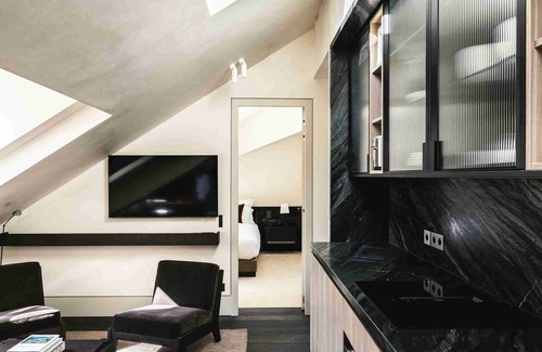 Quartier de la Place-Vendome Apartment | Mondovi Luxury Suites