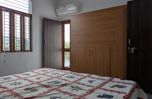 Jaipur District House | Monk stay