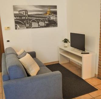 Certosa di Pavia Apartment | Monolocale - B&B Sarita's Rooms