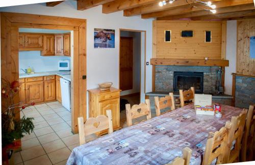 Le Bettaix Cabin | Monster Chalets