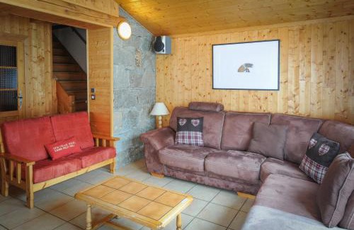 Le Bettaix Cabin | Monster Chalets