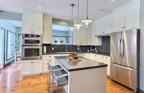 Saint-Faustin-Lac-Carre Ski Chalet | Mont-Blanc | Le Geais Bleu - 15 Mins to Tremblant - Spa & Billiards