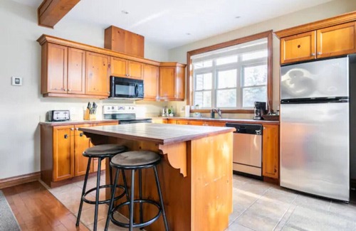 Mont-Tremblant Cottage | Mont Tremblant Bliss - Luxury Ski-Golf Retreat