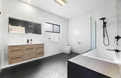 Narooma House | Montague Sunrise 2 Riley Street Narooma