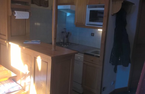 Val-Thorens Apartment | MONTANA VILLAGE - Fantastic Location With Direct Ski In/Ski Out Access + Views