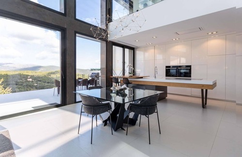 Buger Cottage | Montblau, luxury holiday villa
