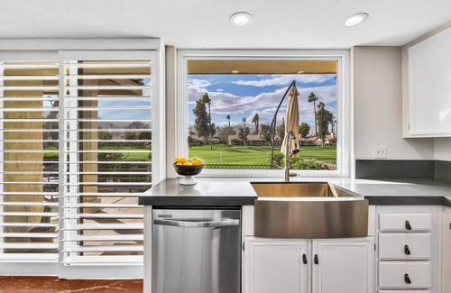 Palm Desert Condo | Monterey CC, 37 Pools, Bikes, 6 Seater Golf Cart