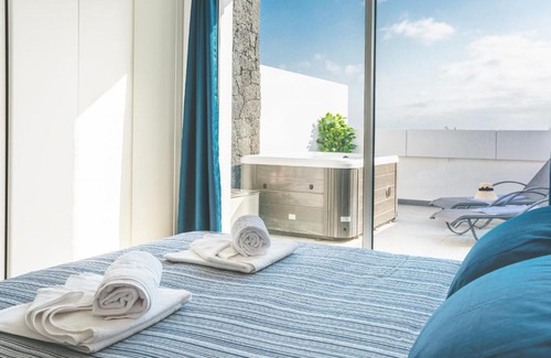 Playa Blanca House | Monterey House Playa Blanca