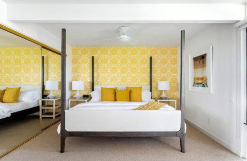 Palm Springs House | Monterey Manor Interior Designed Home Plus Pool