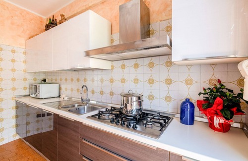 Montescudo Apartment | Montescudo Centro Apt at 5 min from San Marino x3
