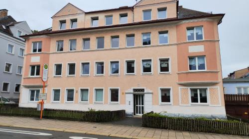 Hof Apartment | Monteur Budget-Ferienhaus in Hof, stadtnähe