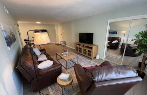 Lakewood Apartment | Monthly Oasis Cozy One-Bed Haven - Lakewood